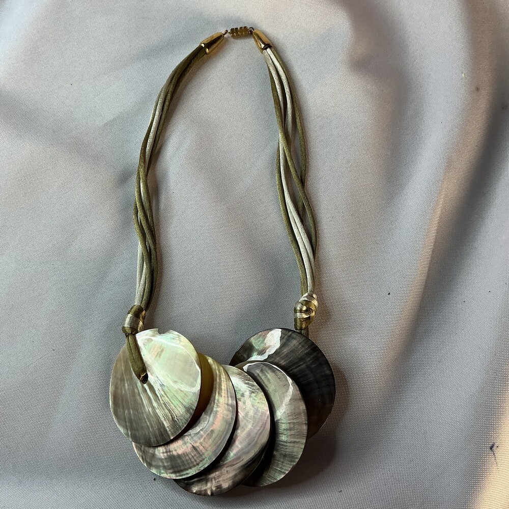 ★ Iridescent Shell Disc Statement Necklace Multi Strand Cord Boho Coastal